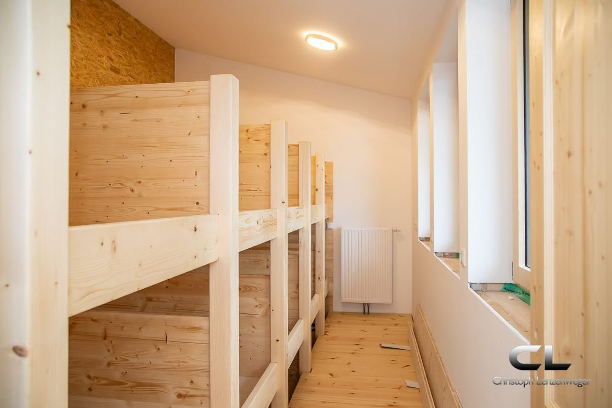 1A90394C-9C62-47A8-A49D-446419718C7C